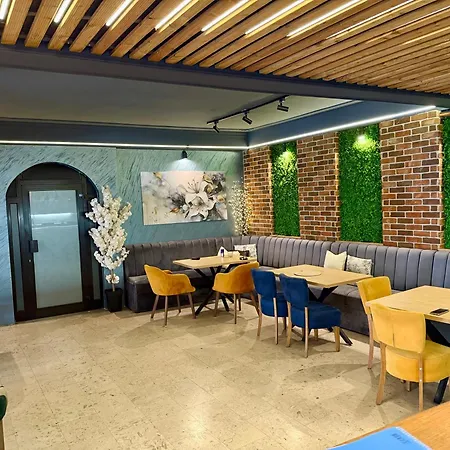 Hotel And Lounge Connect- Chair Skopje