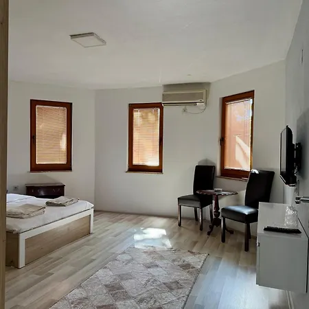 And Lounge Connect- Chair Hotel Skopje