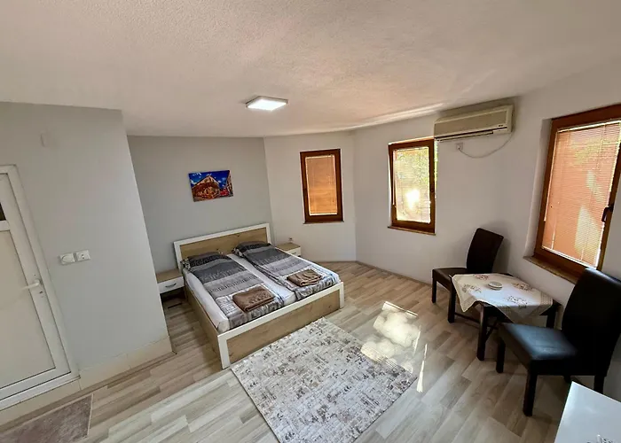 And Lounge Connect- Chair Skopje