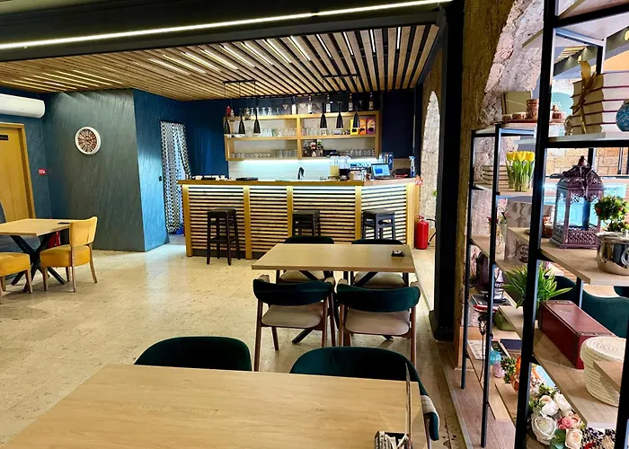 Hotel And Lounge Connect- Chair Skopje