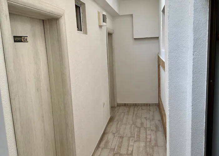 Hotel And Lounge Connect- Chair Skopje