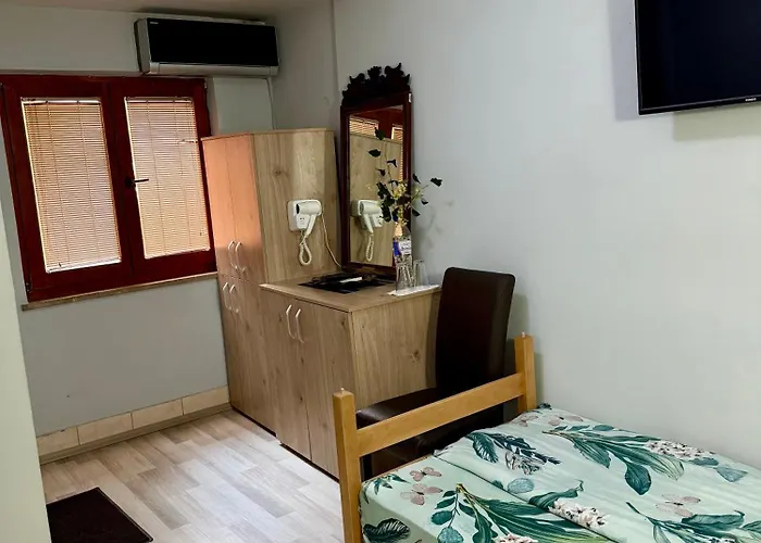 And Lounge Connect- Chair Hotel *